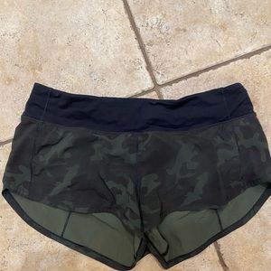 Size 8 Lululemon Camo Speed Ip Short